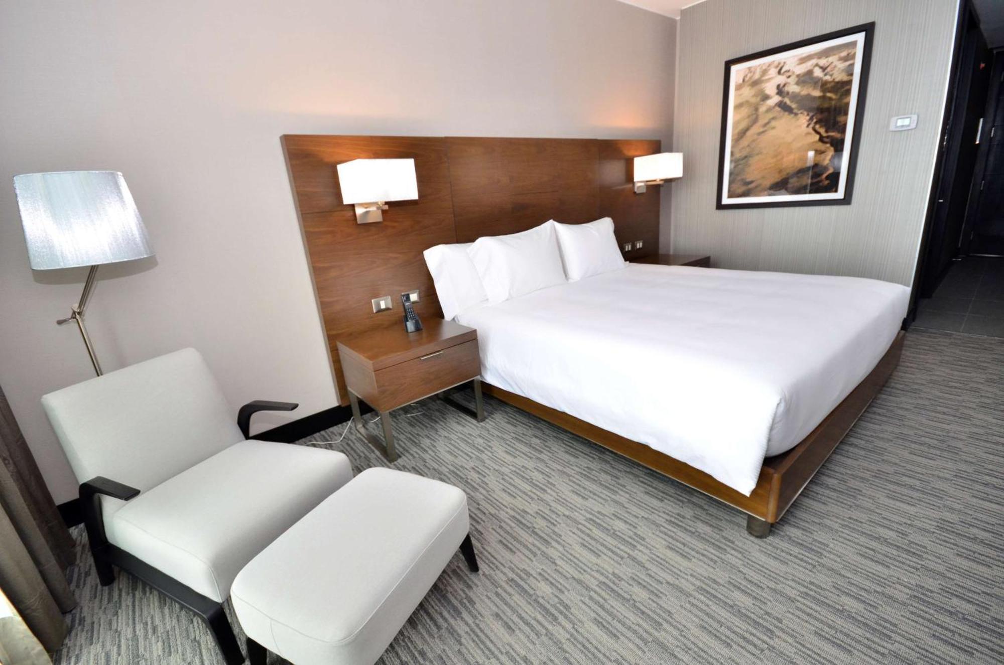 Hilton Garden Inn Ікіке Екстер'єр фото