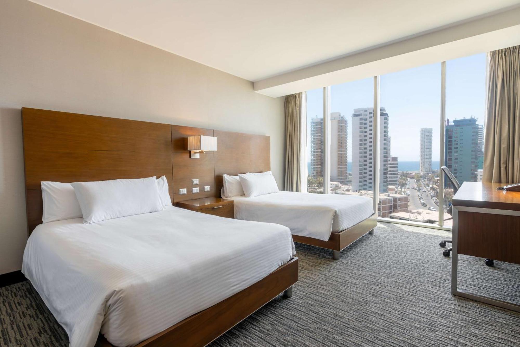 Hilton Garden Inn Ікіке Екстер'єр фото