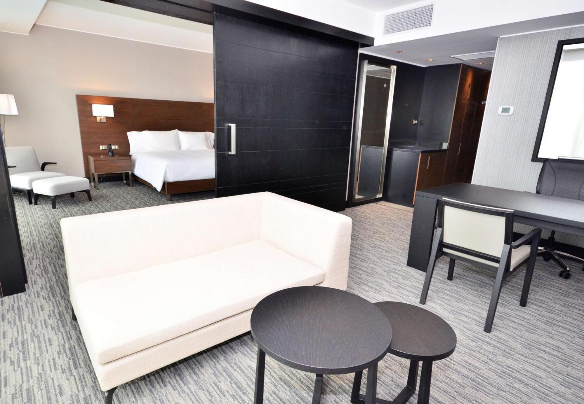 Hilton Garden Inn Ікіке Екстер'єр фото