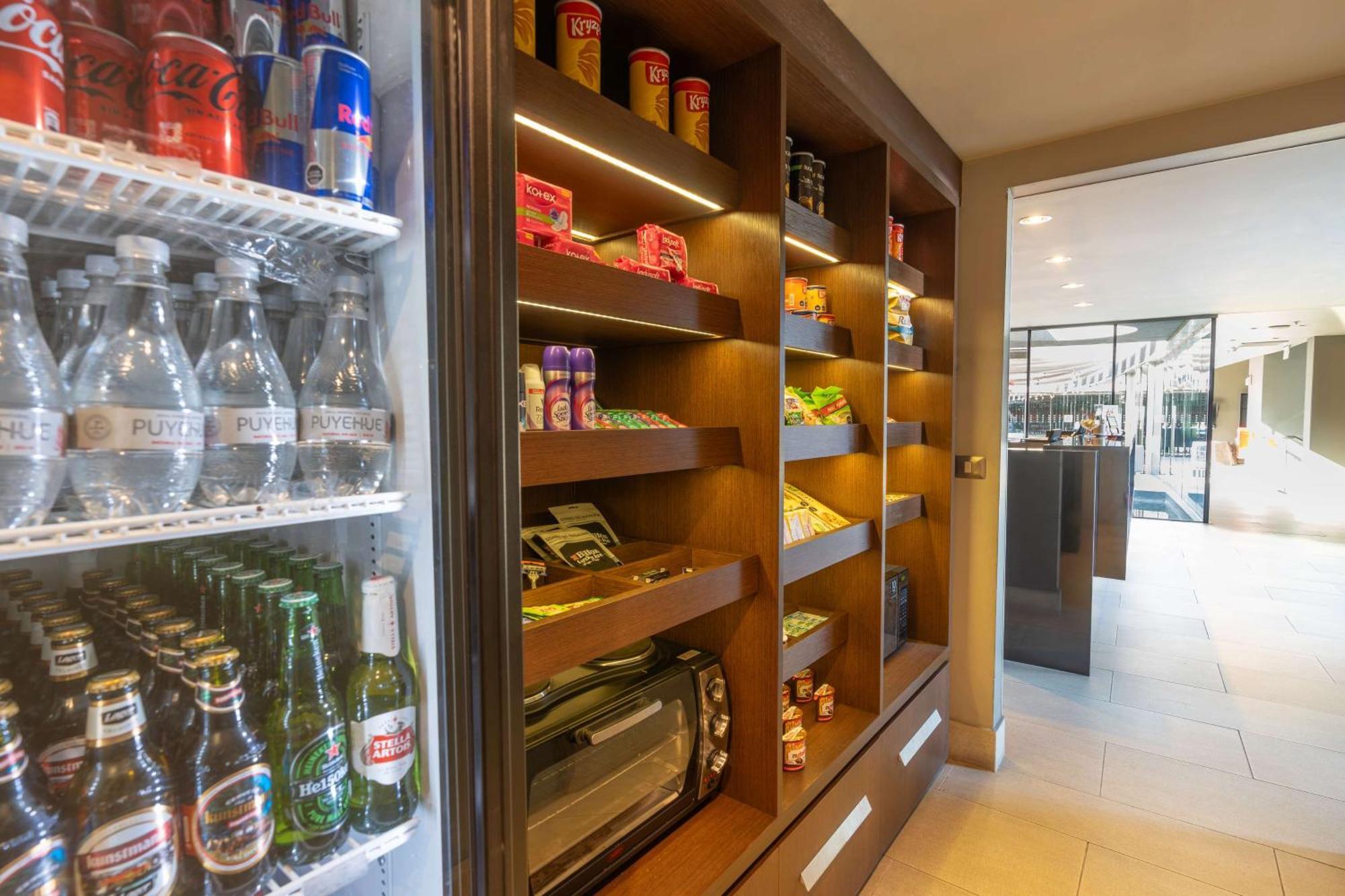 Hilton Garden Inn Ікіке Екстер'єр фото