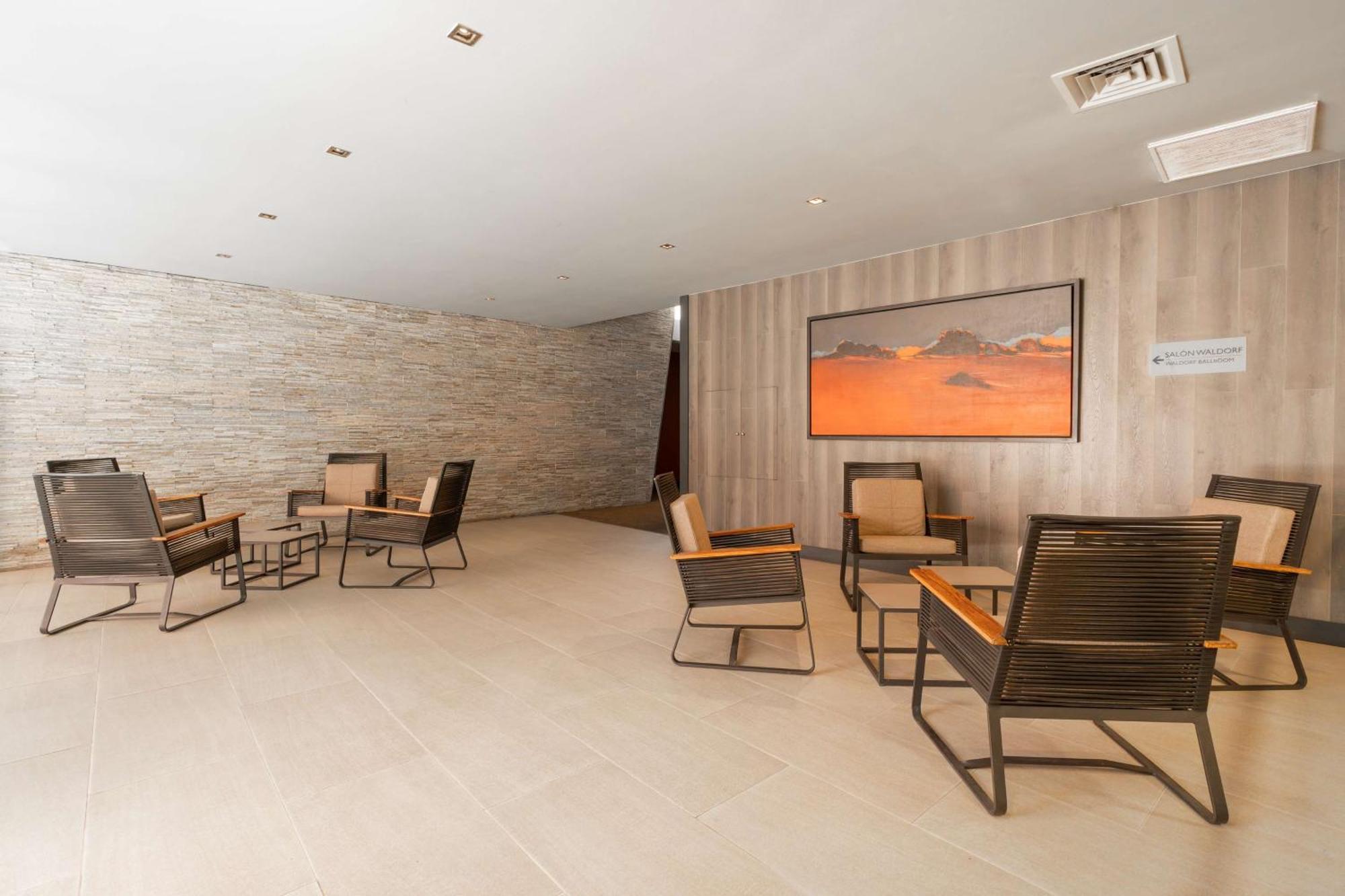 Hilton Garden Inn Ікіке Екстер'єр фото