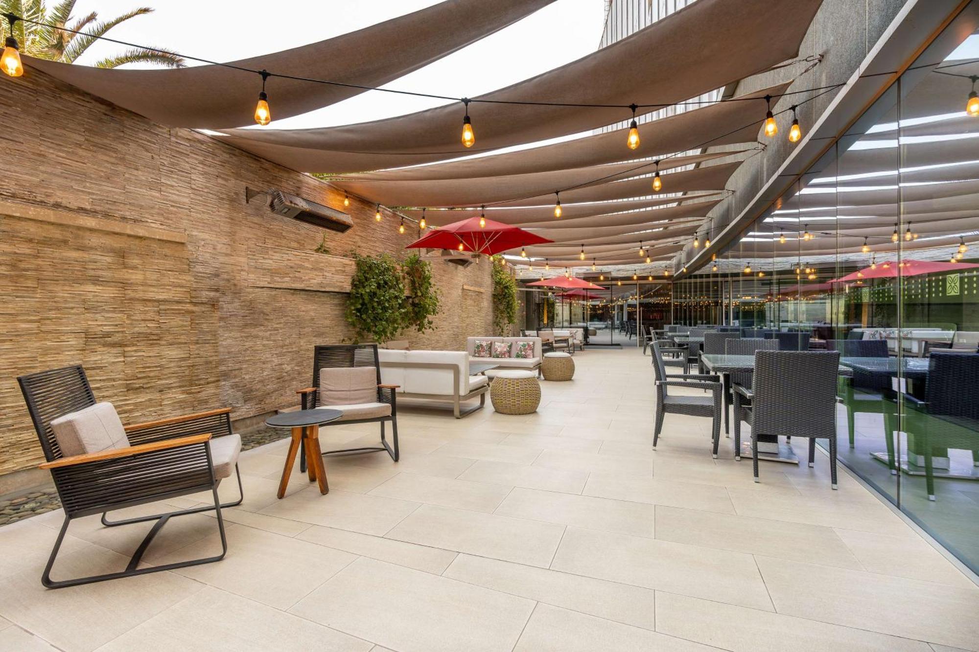 Hilton Garden Inn Ікіке Екстер'єр фото